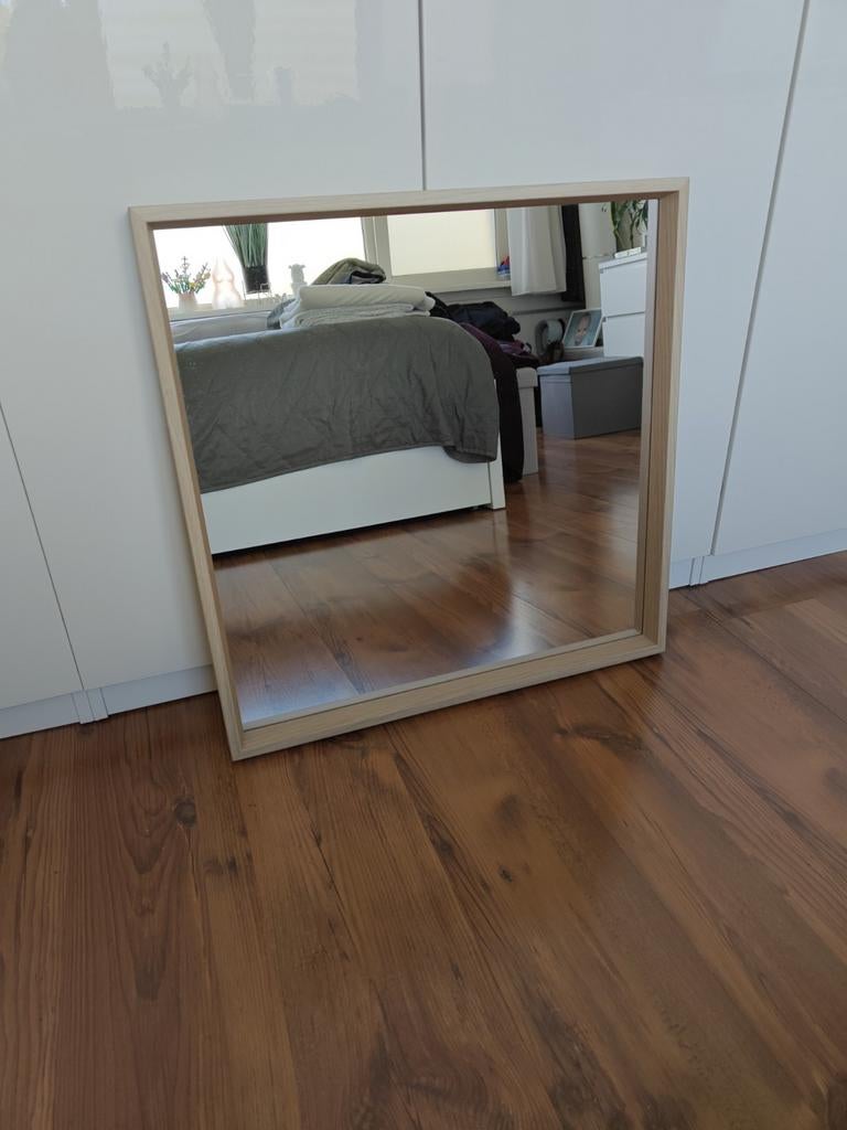 Ikea Nissedal spiegel, Huis en Inrichting, Woonaccessoires | Spiegels, Ophalen, Vierkant, Zo goed als nieuw, Minder dan 100 cm
