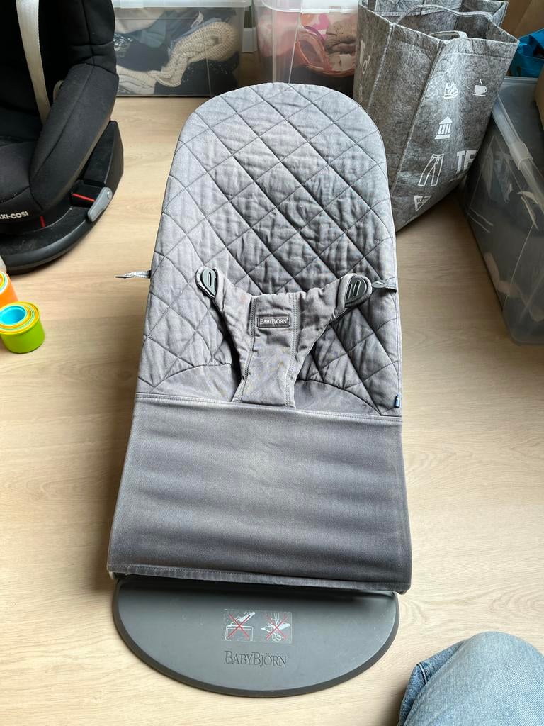 BabyBjörn Wipstoeltje/wipper - Grijs stof, Ophalen, Gebruikt, Wipstoel, Overige merken