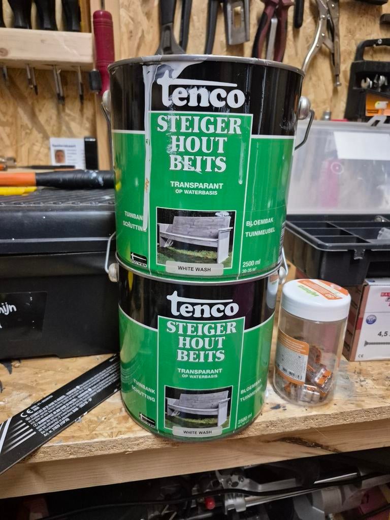 Steigerhoutbeits, Ophalen, Wit