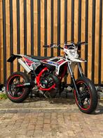 UNIEKE Beta RR 50 Motard 2022, Ophalen, 6 versnellingen, Gebruikt, Maximaal 45 km/u
