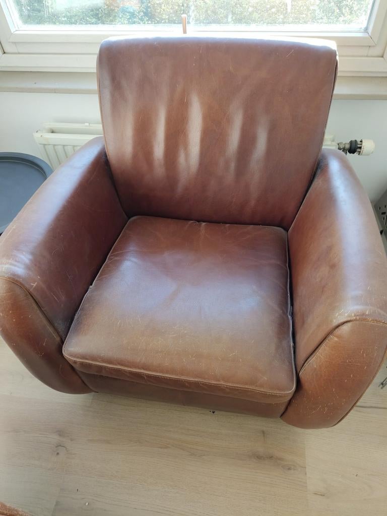 Cognackleurige Chesterfield stoel (2x) - opknapper, Huis en Inrichting, Fauteuils, Ophalen of Verzenden, Gebruikt, Leer