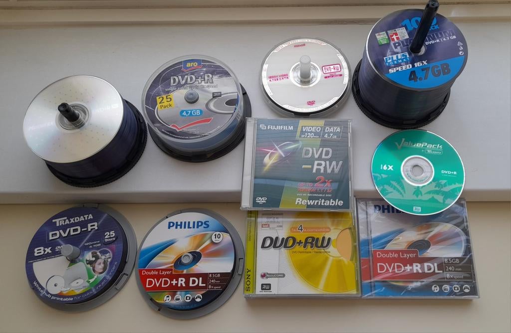 Grote partij diverse CD's en DVD's (nieuw en gebruikt), Computers en Software, Beschrijfbare discs, Gebruikt, Cd, Dubbellaags