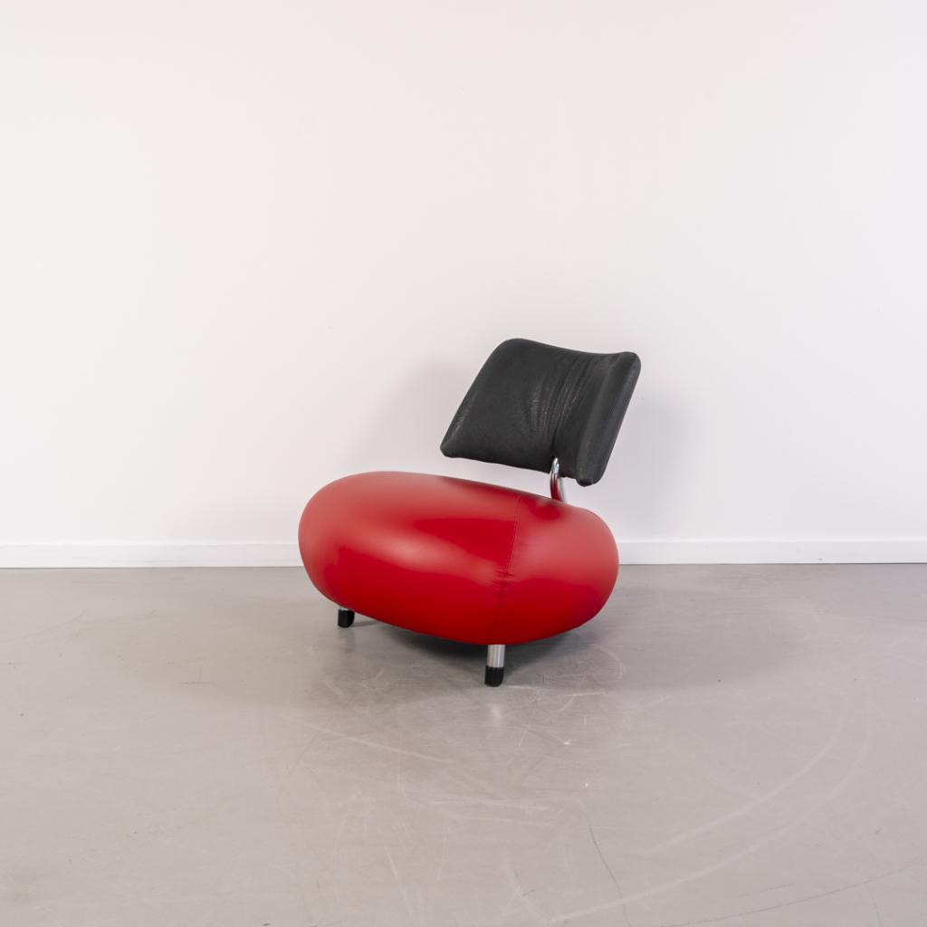 1x Leolux Pallone Fauteuil Rood/Zwart Leer - Bloemmotief, Niet ingevuld, Niet ingevuld, 75 tot 100 cm, Zo goed als nieuw