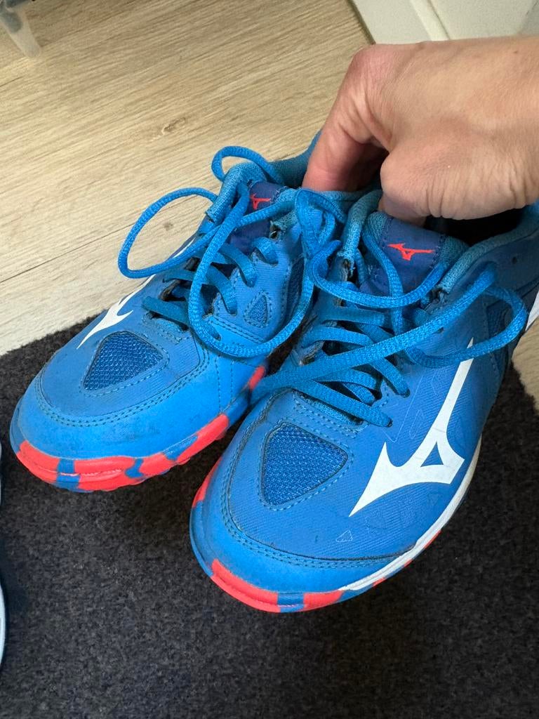 Hockey schoenen, Ophalen of Verzenden, Zo goed als nieuw, Schoenen