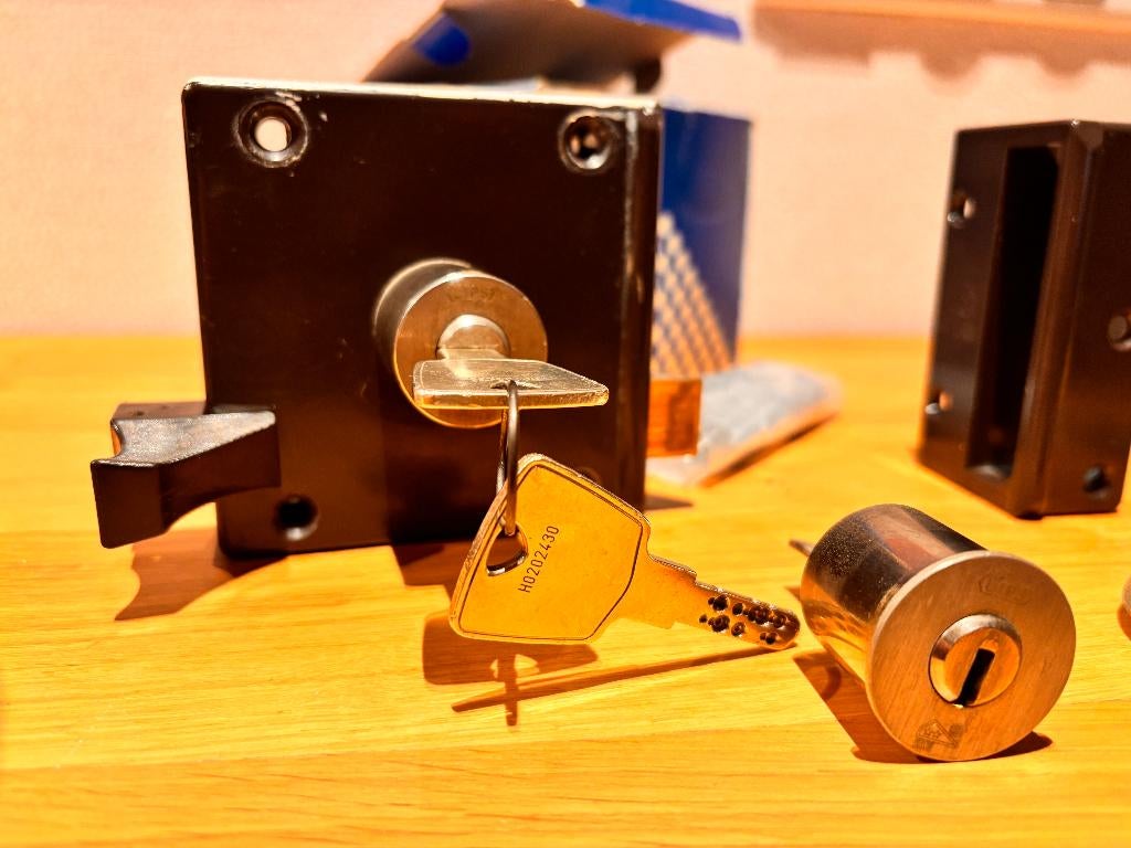 Lips veiligheids‑oplegslot met losse buitencilinder, Ophalen of Verzenden, Gebruikt, Overige materialen, Slot