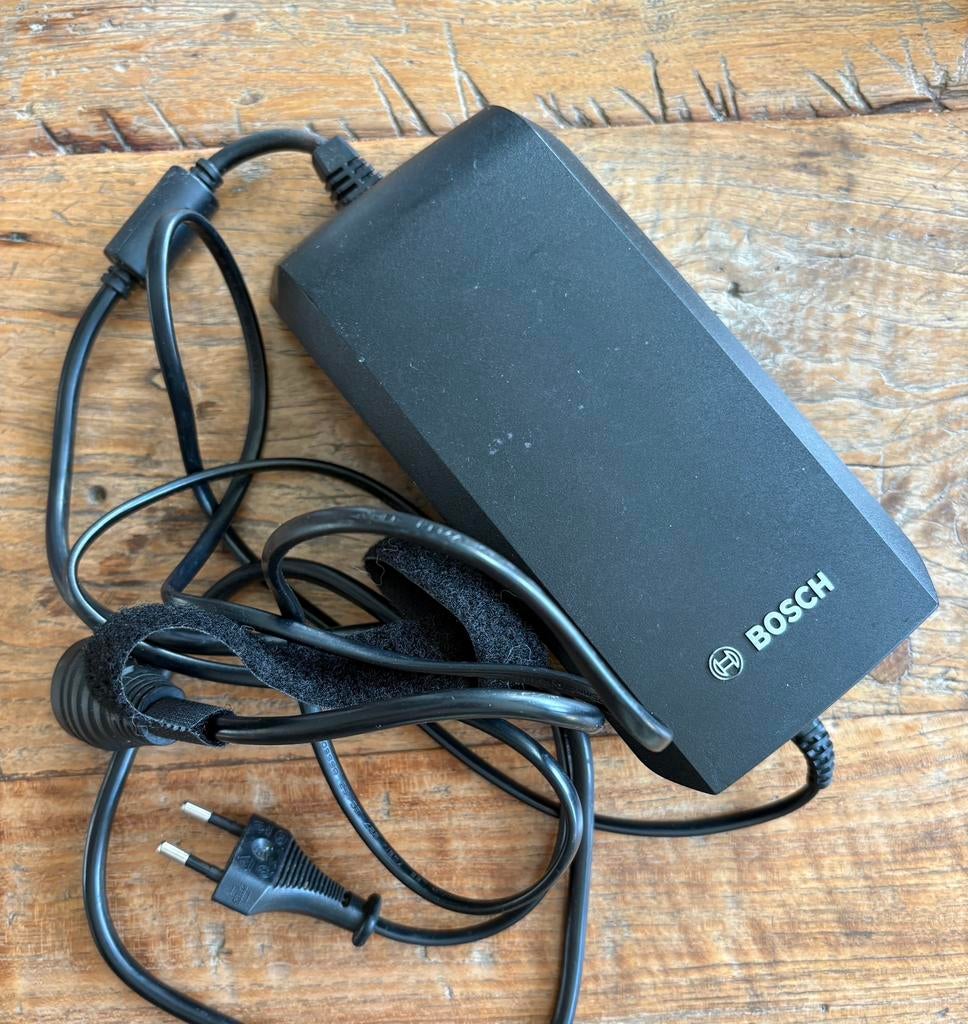Bosch snellader 6A, Ophalen of Verzenden, Zo goed als nieuw
