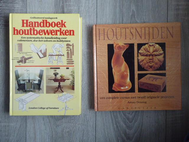 4 boeken Houtbewerken, MEUBELS vernieuwen, HOUTSNIJDEN inleg, Boeken, Ophalen of Verzenden, Zo goed als nieuw, Houtbewerking