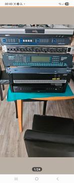 12 stuks  oudio aparaten  alles 500€, Ophalen, Gebruikt, Multi-effect