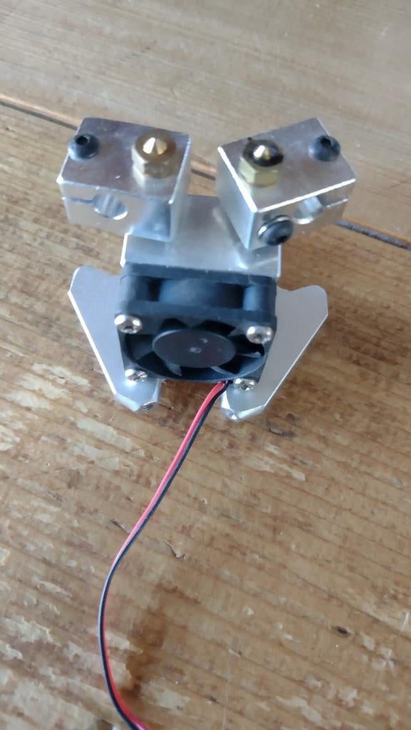 3D-printer hotend met dubbele extruder, Ophalen of Verzenden, Zo goed als nieuw