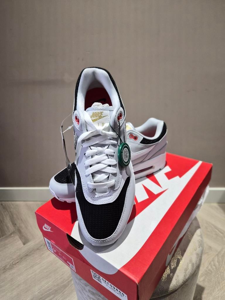 Nike Air Max 1 "Urawa" - Exclusieve Sneakers, Wit, Nike, Nieuw, Ophalen of Verzenden