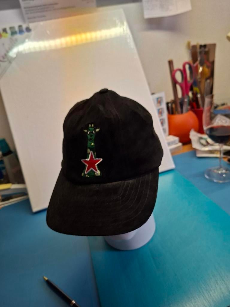 SUEDE CAP HEINEKEN USA, Verzamelen, Biermerken, Verzenden, Nieuw, Overige typen, Heineken