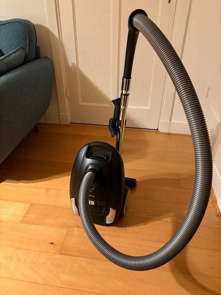 Inventum Stofzuiger ST306ZZA/01 - Krachtig en Compact, Witgoed en Apparatuur, Stofzuigers, Gebruikt, Stofzuiger, Minder dan 1200 watt