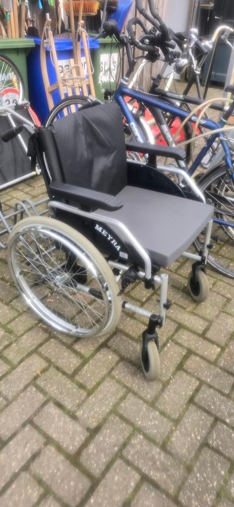 Meyra rolstoel, Ophalen, Duwrolstoel