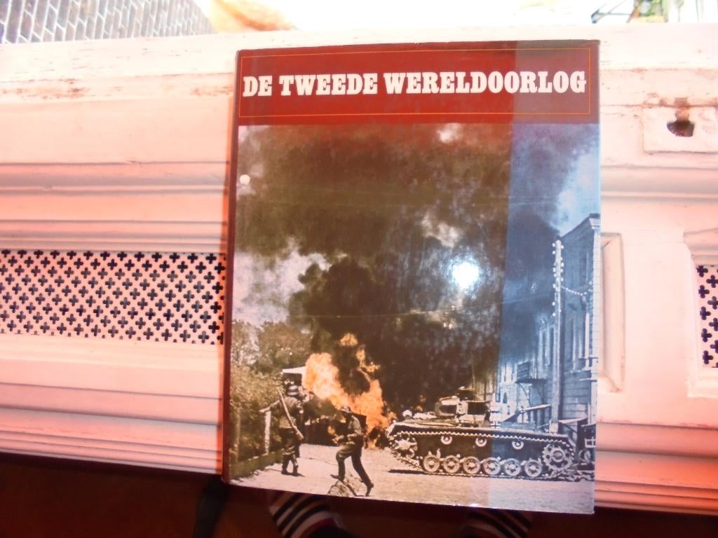 Lekturama De 2e wereldoorlog GIGABOEK (Bij3-14), Ophalen, Tweede Wereldoorlog, Gelezen