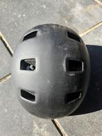 Zwarte scooterhelm, Fietsen en Brommers, Ophalen of Verzenden, Gebruikt, Medium, Onbekend