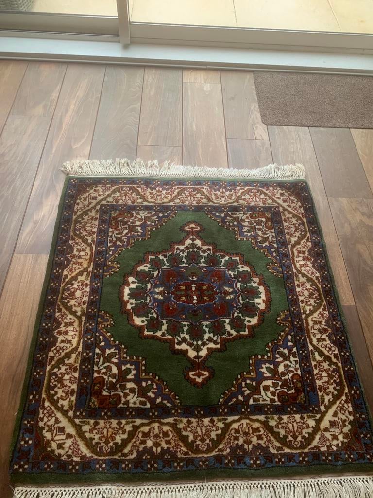 Prachtig Handgeknoopt Perzisch tapijt 100x95cm, Huis en Inrichting, Ophalen of Verzenden, Zo goed als nieuw, Rechthoekig, 50 tot 100 cm