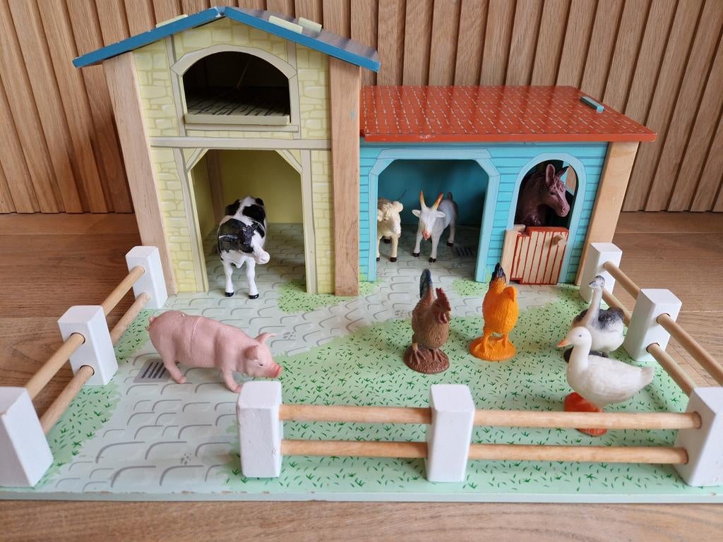 Houten boerderij met boerderijdieren, Kinderen en Baby's, Speelgoed | Houten speelgoed, Ophalen of Verzenden, Gebruikt, Overige typen