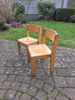 Twee stevige houten kinderstoeltjes 30cm hoog, Kinderen en Baby's, Ophalen, Gebruikt, Stoel(en)
