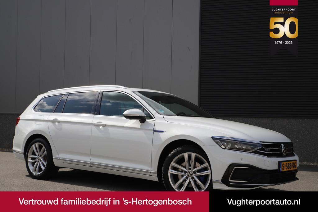 Volkswagen Passat Variant 1.4 TSI 218pk GTE/Leder/Pano/Virtu, Gebruikt, 4 cilinders, Wit, Adaptive Cruise Control