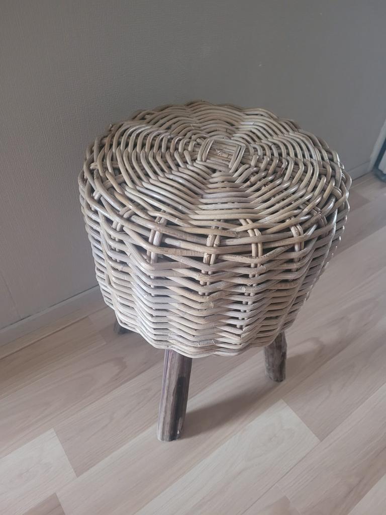Rotan krukje, Huis en Inrichting, Ophalen, Zo goed als nieuw, Hout