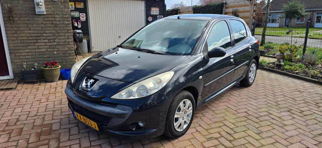 Peugeot 206+ 1.1 5D 2010 Grijs, Auto's, Voorwielaandrijving, 206+, Stof, Bedrijf