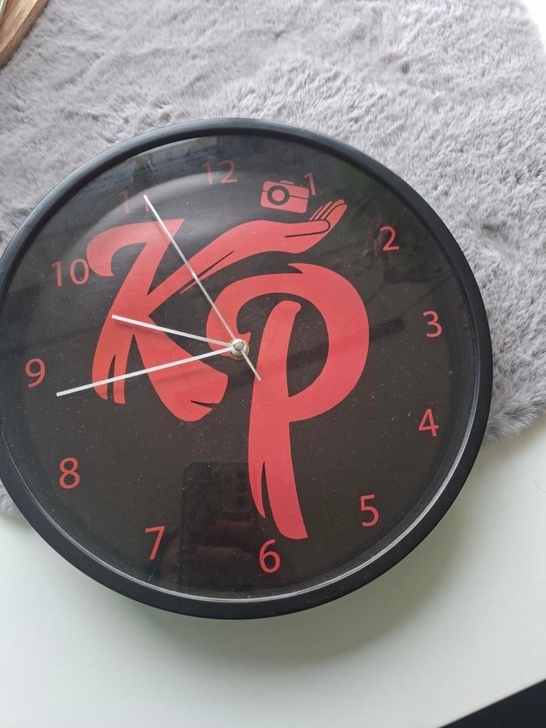 Knolpower klok, Ophalen of Verzenden, Zo goed als nieuw, Analoog, Wandklok