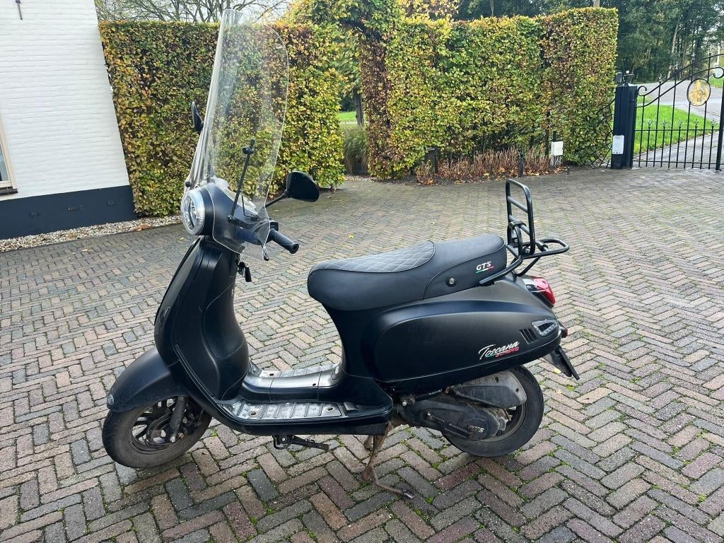 GTS Toscana 45km Scooter, Gebruikt, Benzine, Ophalen, Overige merken