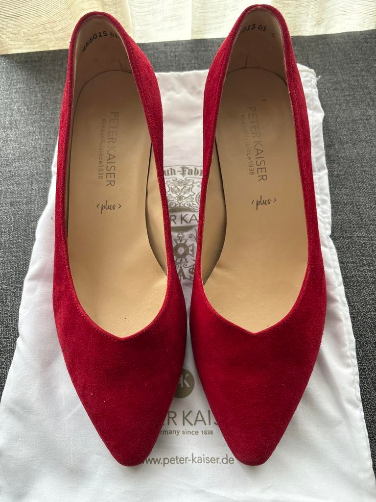 Peter Kaiser rode suède pumps - Maat 37, Ophalen of Verzenden, Zo goed als nieuw, Rood, Pumps