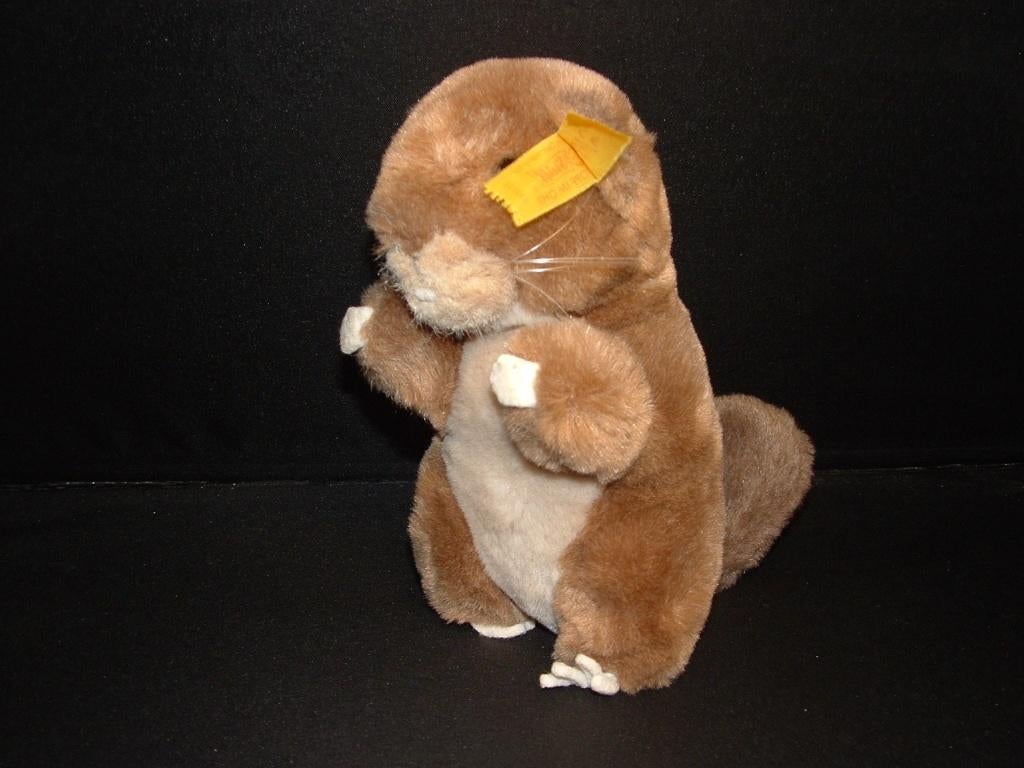 STEIFF KNOPF IM OHR BEVER PLUCHE KORTHARIG BRUIN MET, Ophalen of Verzenden, Nieuw, Overige typen