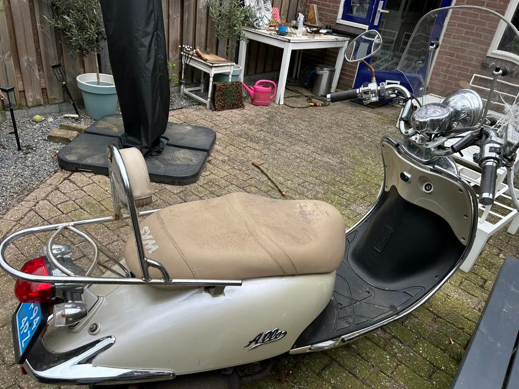 Scooter SYM ALLO wit/champagne, Fietsen en Brommers, Scooters | SYM, Ophalen, Gebruikt, Allo, Benzine