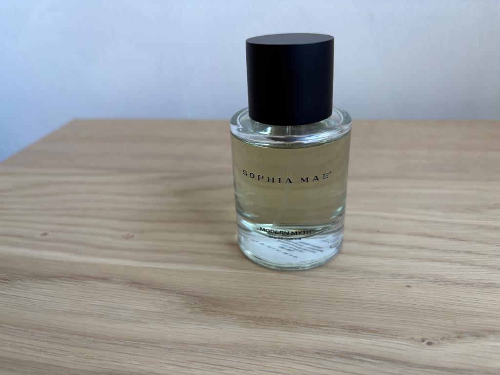 Sophia Mae modern myth EDP 50ml Monica geuze, Sieraden, Tassen en Uiterlijk, Uiterlijk | Parfum, Verzenden, Gebruikt