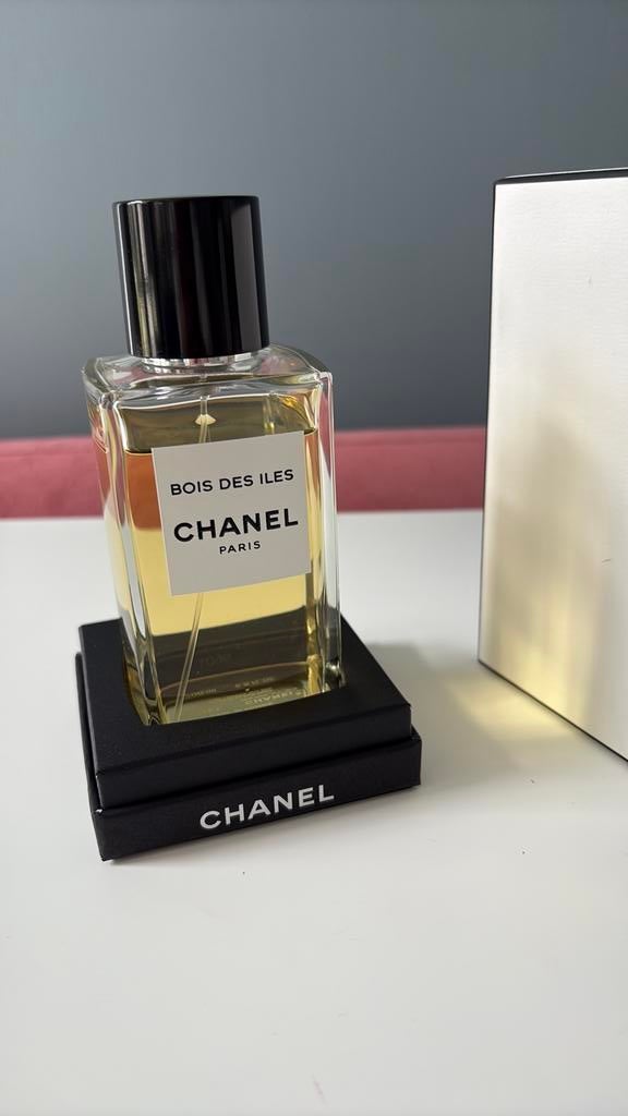 Chanel Bois des Iles Eau de Parfum les Exclusifs, Sieraden, Tassen en Uiterlijk, Uiterlijk | Parfum, Ophalen of Verzenden, Zo goed als nieuw