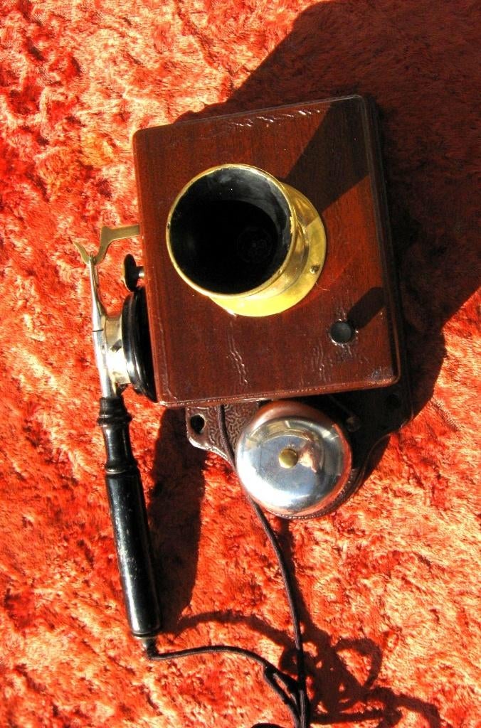 antieke decoratieve  wand telefoon, Antiek en Kunst, Ophalen of Verzenden