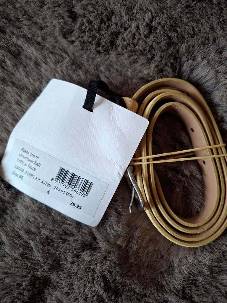 Vanilia zacht gele smalle riem 2 cm lang 85 cm, Kleding | Dames, Riemen en Ceinturen, Minder dan 3 cm, Vanilia, Nieuw, Tailleriem