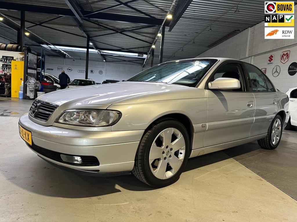 Opel Omega 2.2i-16V Business Edition/Trekhaak/Apk nieuw, Auto's, Opel, Omega, Achterwielaandrijving, Gebruikt, 4 cilinders