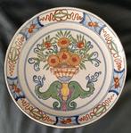 Antiek Delfts Blauw Bord met Bloemenmotief, Ophalen of Verzenden