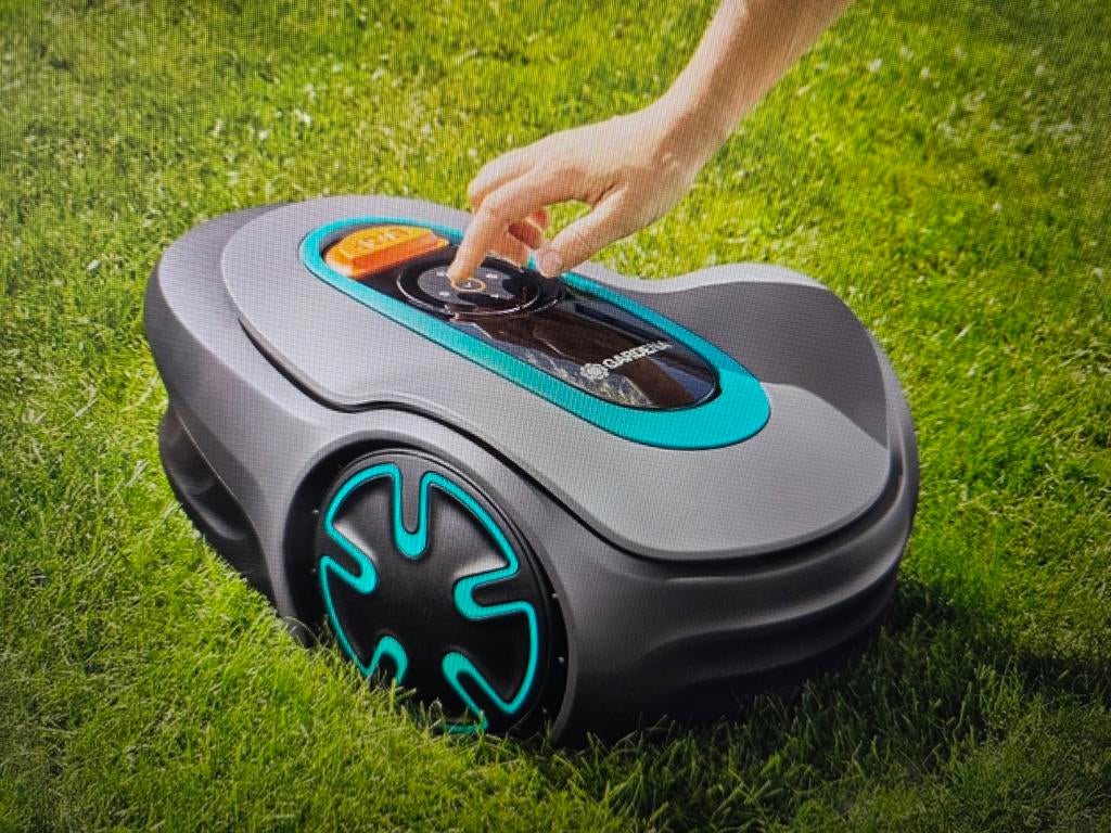Gardena robotmaaier 250m2 - 2 maanden gebruikt, Bestuurbaar via app, Ophalen of Verzenden, Zo goed als nieuw, Minder dan 20 cm