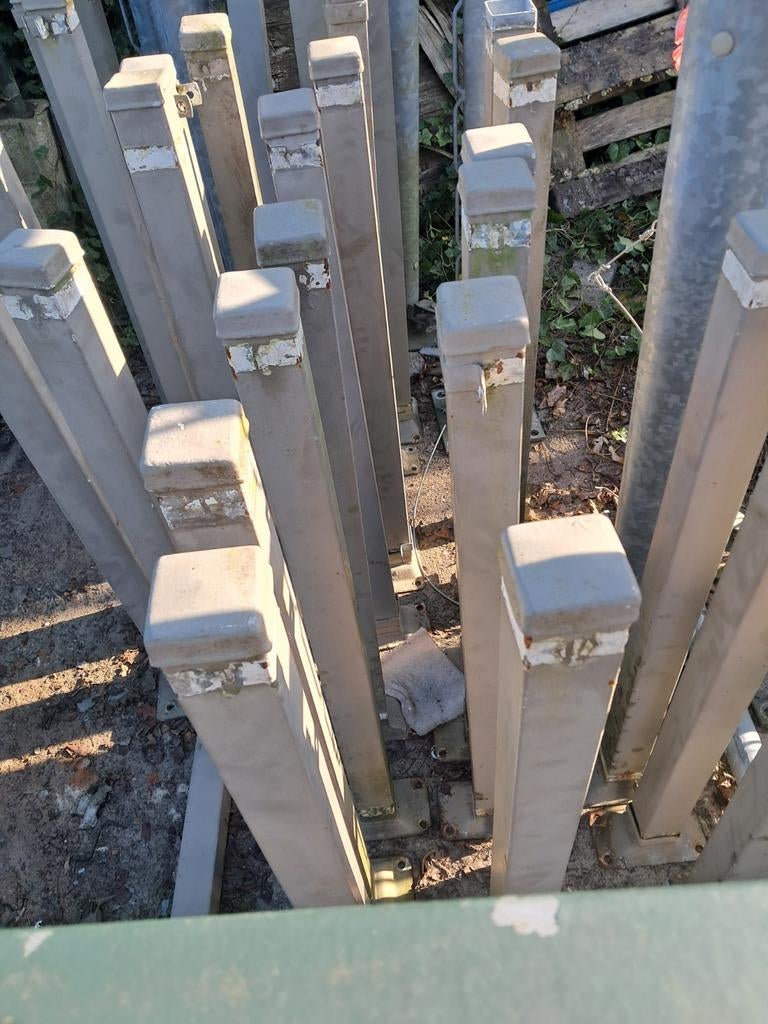 Palen  met voetplaat, Ophalen, IJzer