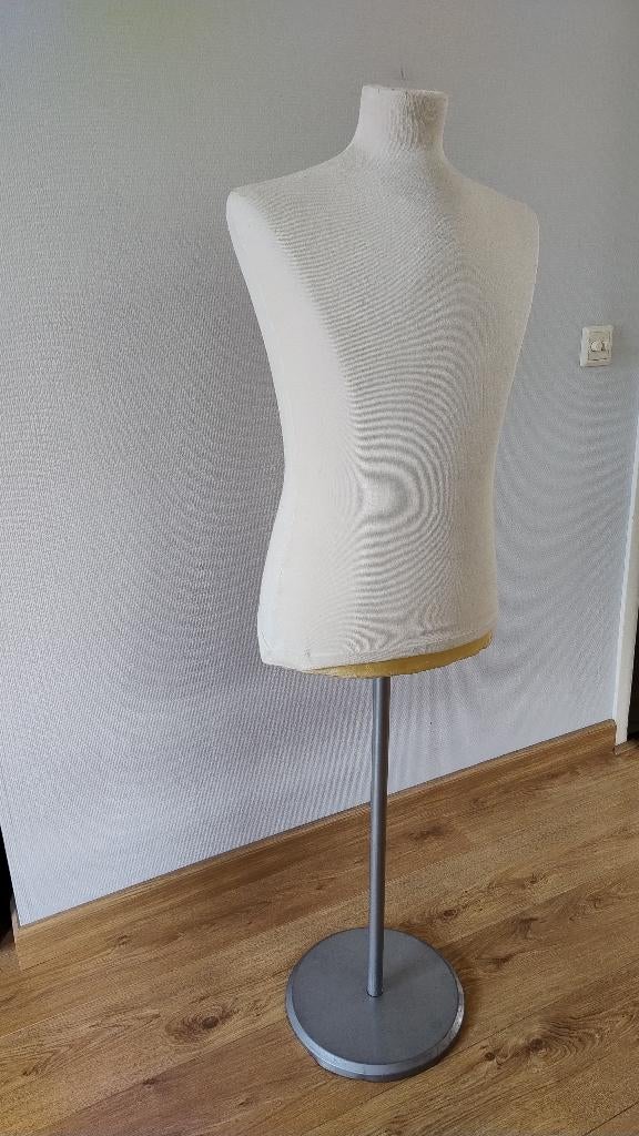 Naai paspop etalagepop functioneel decoratie op metalen poot, Ophalen, Gebruikt, Paspop