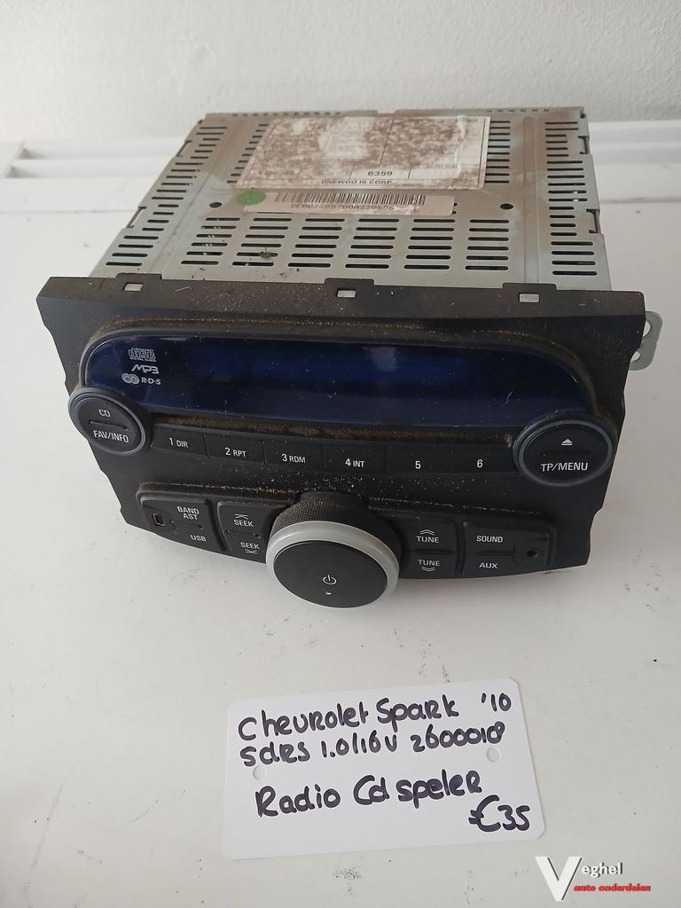 Chevrolet Spark 5drs 1.0/16v 2600018 Radio CD Speler '10, Auto diversen, Autoradio's, Gebruikt, -, -, Ophalen of Verzenden