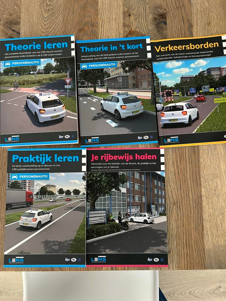 Rijbewijs boeken set - Theorie en Praktijk Leren, Ophalen of Verzenden, Zo goed als nieuw, Overige niveaus, Overige vakken