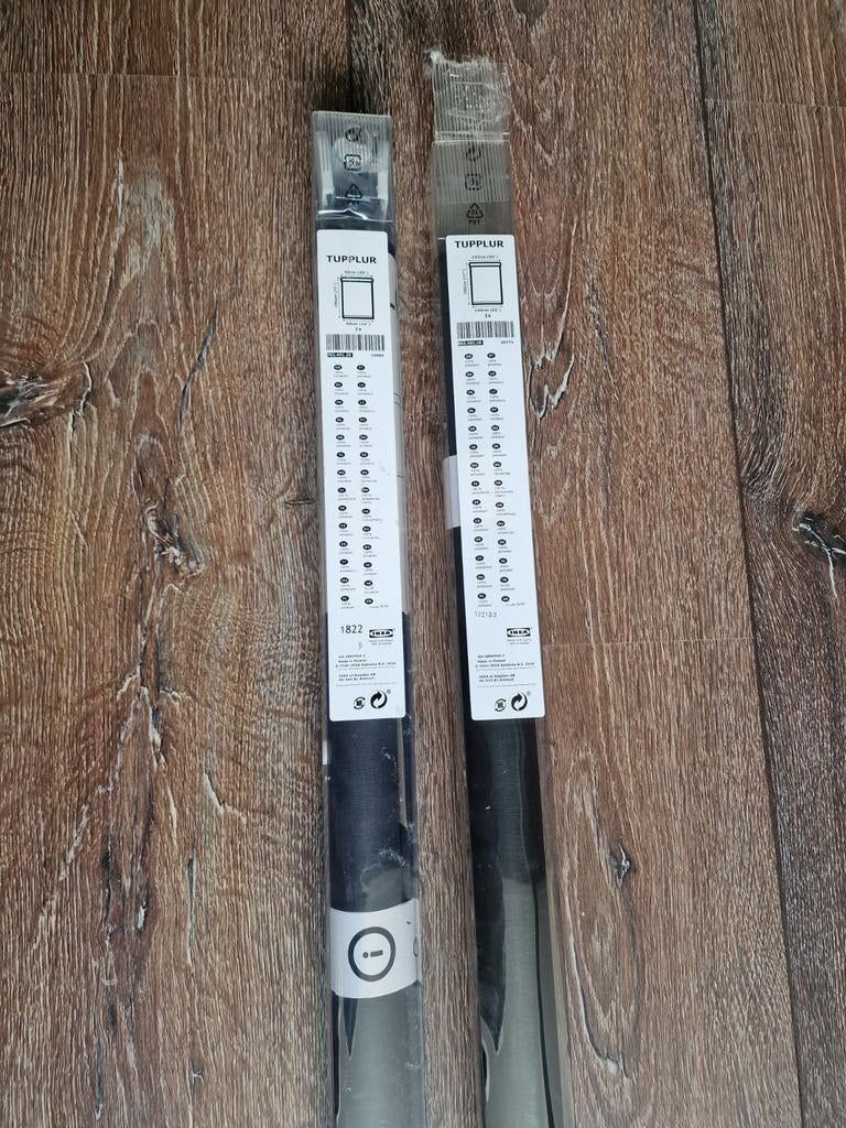 Nieuw IKEA TUPPLUR rolgordijn zwart - ongeopend, Huis en Inrichting, Stoffering | Gordijnen en Lamellen, Zwart, Nieuw, 150 tot 200 cm