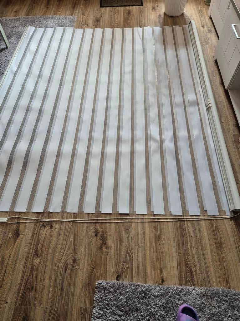 Rolgordijn zeer schoon en wit 235x240cm, Ophalen of Verzenden, Zo goed als nieuw, Wit, 150 tot 200 cm