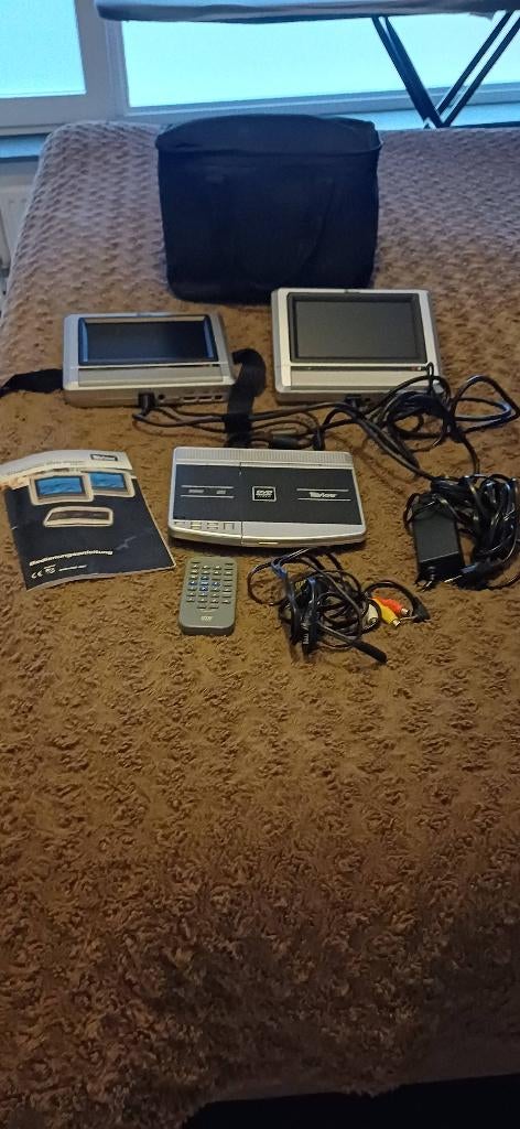 Dvd speler met 2 schermpjes voor in de auto, Ophalen of Verzenden, Zo goed als nieuw, Dvd-speler, Overige merken