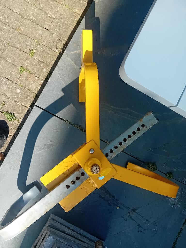 Wielklem, Ophalen of Verzenden, Zo goed als nieuw