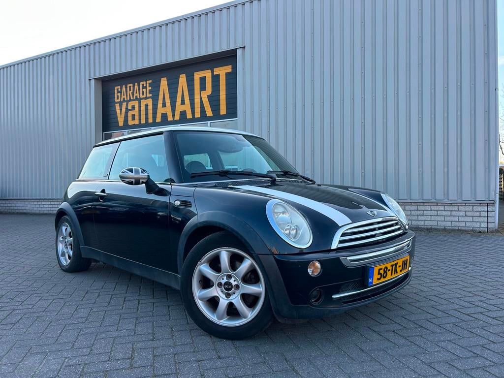 Mini Mini 1.6 Cooper Park Lane | LEER | STOELVERW | APK 01-2, Voorwielaandrijving, Gebruikt, Zwart, 4 cilinders