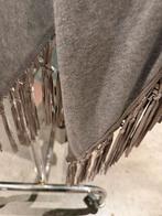 ARMA Poncho met franjes - Grijs, Kleding | Dames, Truien en Vesten, Ophalen of Verzenden, Zo goed als nieuw, Maat 38/40 (M), Grijs