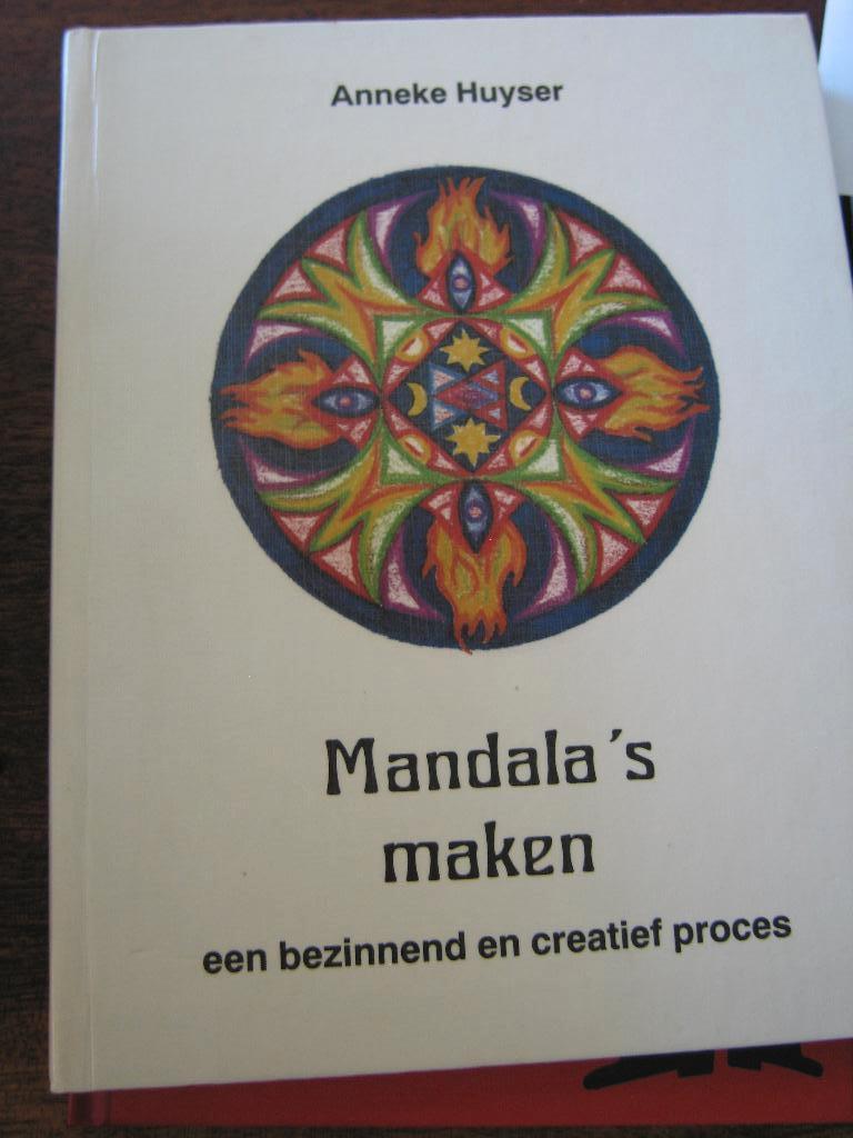 Mandala's maken, Ophalen of Verzenden, Zo goed als nieuw, Tarot of Kaarten leggen, Overige typen