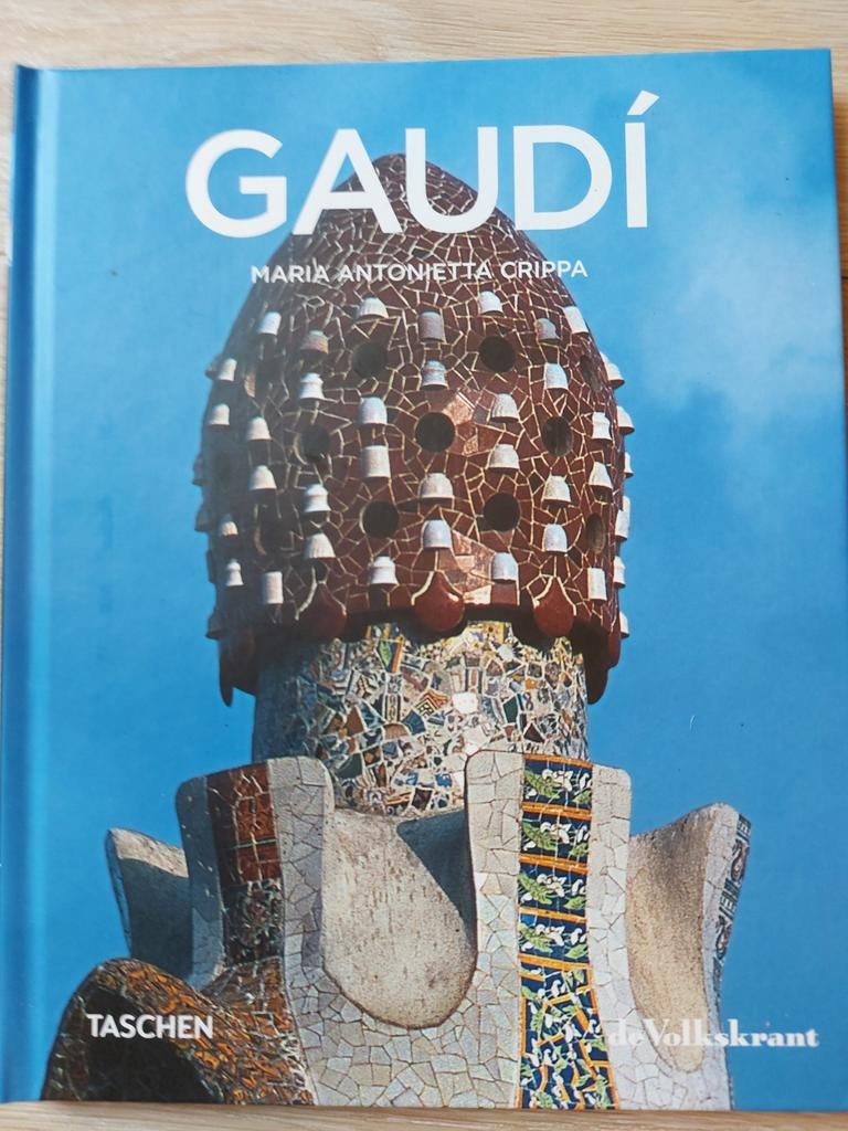 Gaudi - Maria Antonietta Crippa - Taschen, Boeken, Kunst en Cultuur | Architectuur, Zo goed als nieuw, Architecten, Ophalen of Verzenden