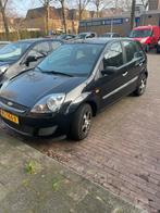 Ford Fiësta 1.3 8V 5DR 2007 Zwart, Auto's, 1299 cc, 40 €/maand, 4 cilinders, Zwart